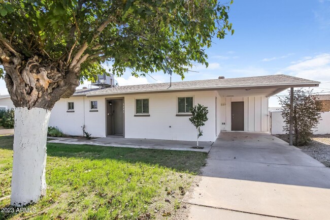 property at 3251 E Hillery Dr