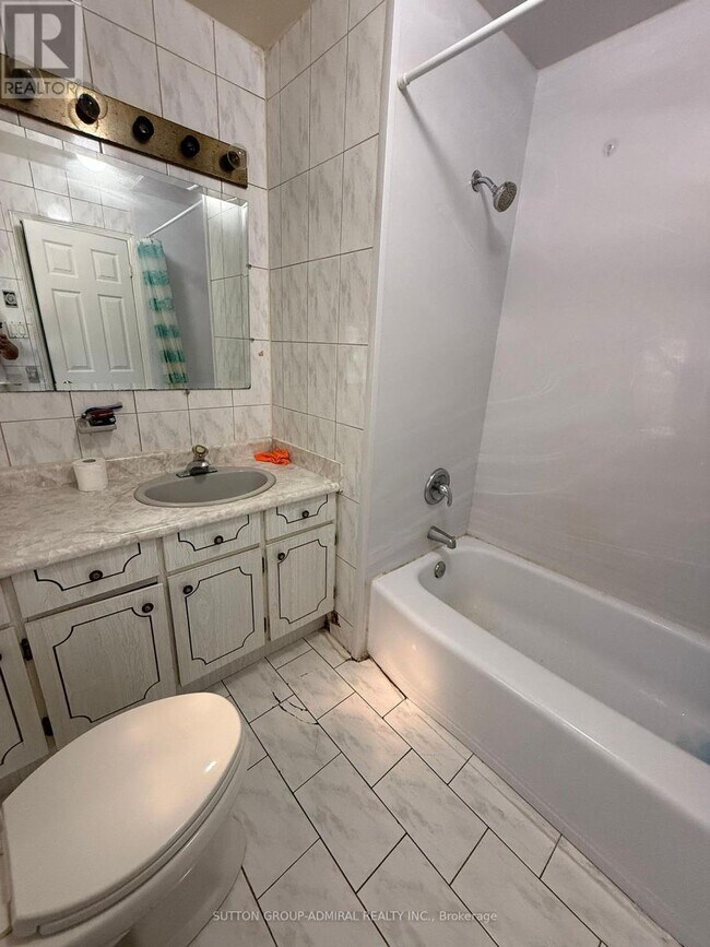 166 Kulpin Ave in Bradford West Gwillimbury, ON - Building Photo - Building Photo