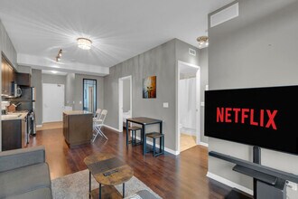 215 Fort York Blvd in Toronto, ON - Building Photo - Building Photo