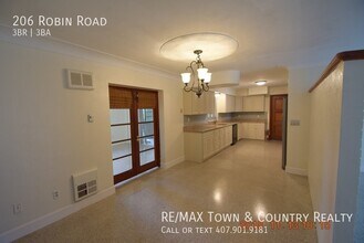 206 Robin Rd in Altamonte Springs, FL - Building Photo - Building Photo