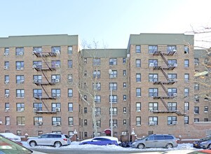 3813 149th St in Flushing, NY - Building Photo - Building Photo