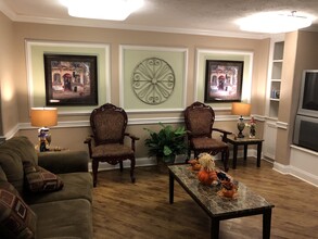 Meadow Ridge Senior Community in Jackson, MS - Building Photo - Building Photo