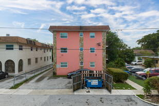 458 SW 9th St in Miami, FL - Building Photo - Building Photo