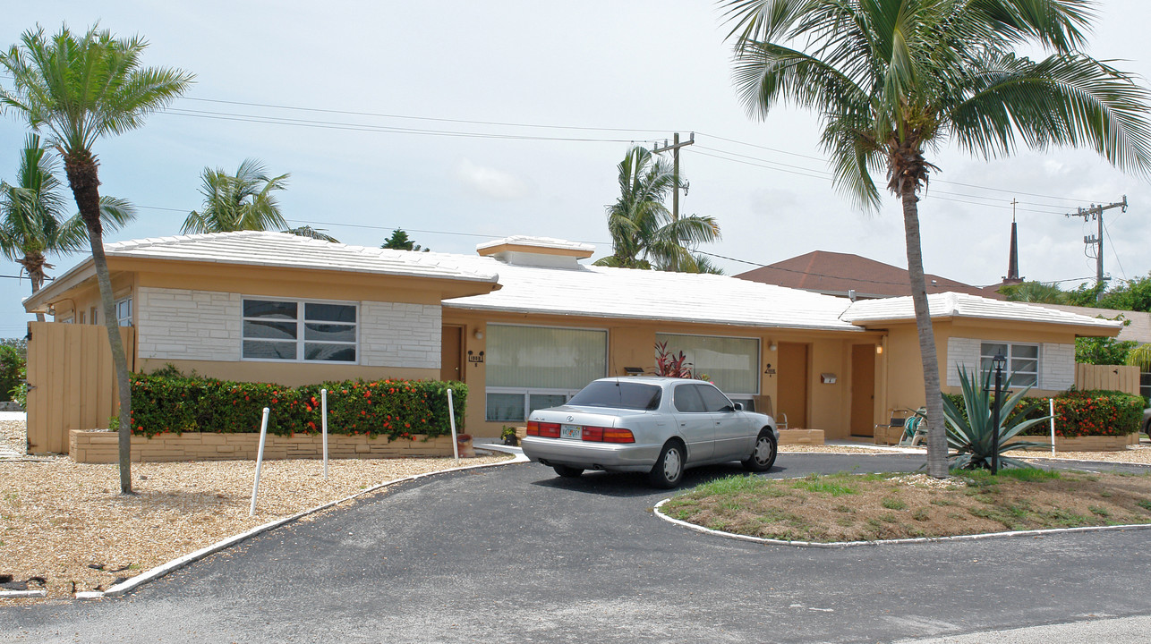 1008 SE 3rd St in Deerfield Beach, FL - Building Photo