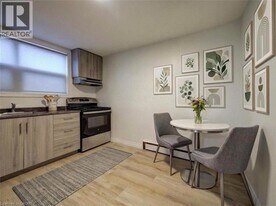 433 Guelph St in Kitchener, ON - Building Photo