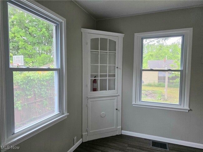 property at 859 E Avondale Ave