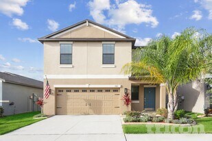 7117 Ozello Trail Ave in Sun City Center, FL - Building Photo