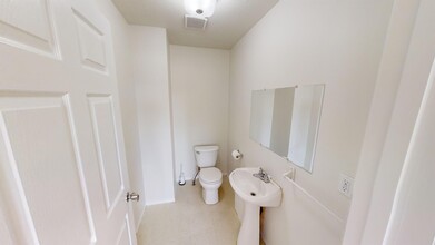 10031 B 106 Ave. in Grande Prairie, AB - Building Photo - Building Photo