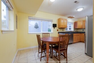 1728 26th Ave S in Seattle, WA - Building Photo - Building Photo