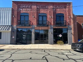 104 S 4th St in Mebane, NC - Building Photo