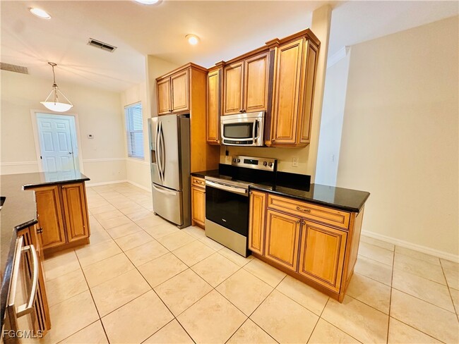 12259 Championship Cir in Ft. Myers, FL - Building Photo - Building Photo