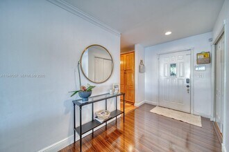 12620 SW 114th Ave in Miami, FL - Building Photo - Building Photo