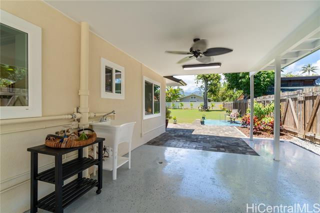 63 S Kalaheo Ave in Kailua, HI - Building Photo - Building Photo
