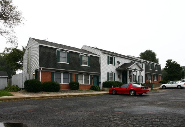 20 Lexington Ontario Rd in Mansfield, OH - Building Photo - Building Photo