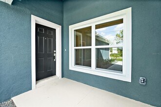 86 Laramie Dr in Palm Coast, FL - Building Photo - Building Photo