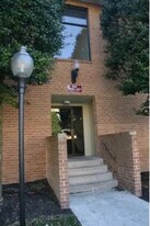 500 Campbell Cir, Unit H-18 in Downingtown, PA - Building Photo