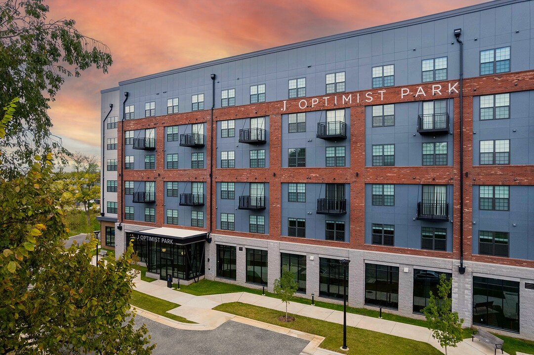 J Optimist Park in Charlotte, NC - Building Photo