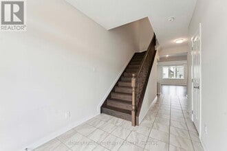 227 Ormiston Cres in Ottawa, ON - Building Photo - Building Photo