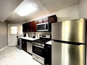 125 W Bodley Ave in Kirkwood, MO - Foto de edificio - Building Photo