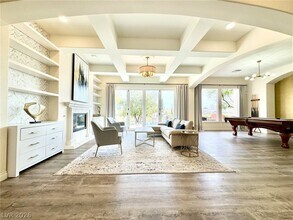 904 Pont Chartrain Dr in Las Vegas, NV - Building Photo - Building Photo