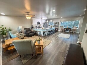 10264 Pleasant View Dr in Collegedale, TN - Building Photo - Building Photo