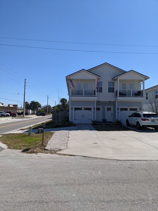 400-411 11th Ave S in Jacksonville Beach, FL - Building Photo