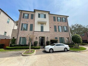 15622 Broad St in Sugar Land, TX - Building Photo - Building Photo