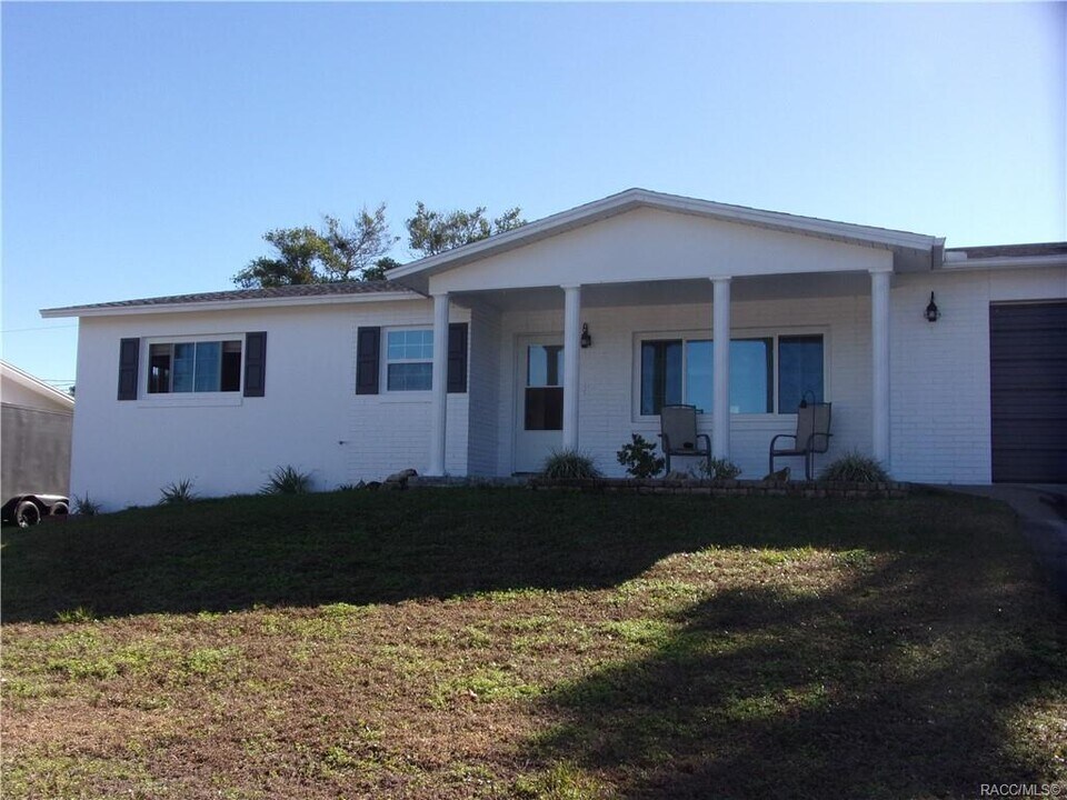 227 S Jefferson St Photo