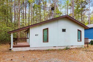 67 Sandyhook Rd in Berlin, MD - Building Photo