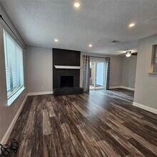 3931 N Garland Ave in Garland, TX - Building Photo - Building Photo