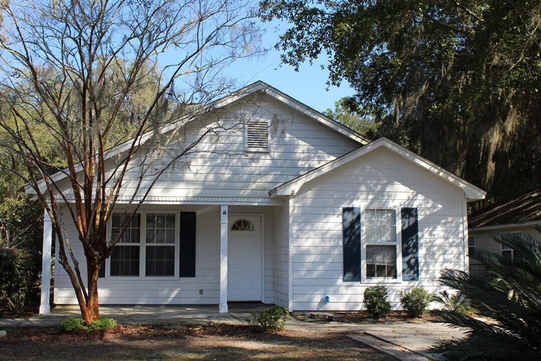 5139 Granada St in Lake Park, GA - Building Photo