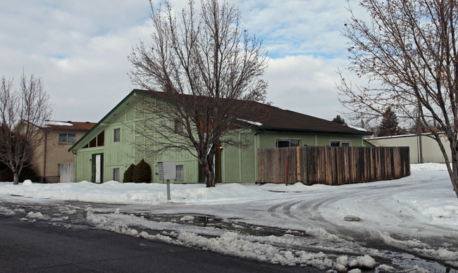 Golden Gate Apartments in Idaho Falls, ID - Building Photo - Building Photo