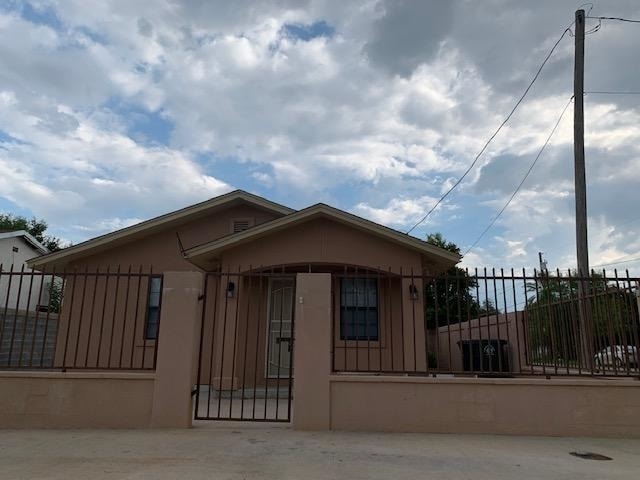 property at 319 W Travis St