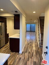 542 N Shelton St in Burbank, CA - Building Photo - Building Photo