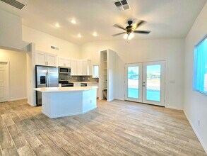 1112 E 4th St in Casa Grande, AZ - Building Photo - Building Photo