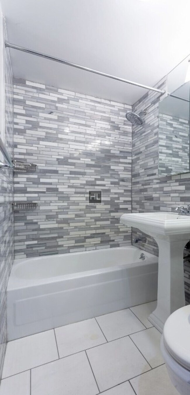 West 14th Street in New York, NY - Building Photo - Building Photo