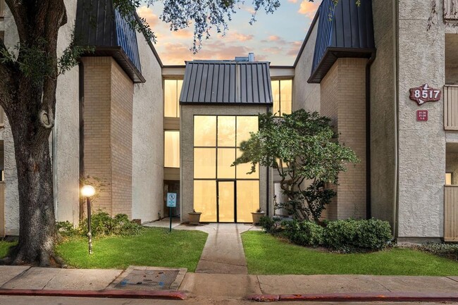 8517 Hearth Dr in Houston, TX - Building Photo - Building Photo