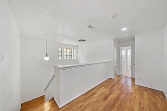 2406 Parkwood Ln in Sugar Land, TX - Building Photo - Building Photo