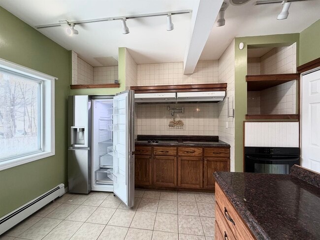 62 Webster St in Laconia, NH - Building Photo - Building Photo