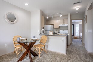 Glenchester Lakes in Galloway, OH - Building Photo