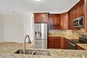 1143 Summer Springs Drive in Middleburg, FL - Building Photo - Building Photo