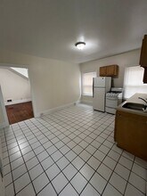 3521 Clifton Ave in Cincinnati, OH - Building Photo - Building Photo