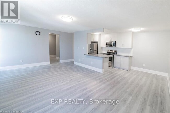 property at 4422-4422 Huron St