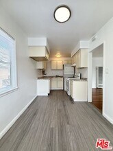 5659 Dairy Ave in Long Beach, CA - Building Photo - Building Photo
