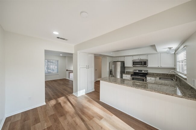 property at 3018 Sycamore Springs Dr