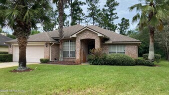 12404 Hatton Chase Ln E in Jacksonville, FL - Building Photo