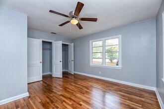 2058 Thomasville Rd in Tallahassee, FL - Building Photo - Building Photo