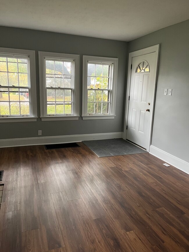 929 N Nelson Rd in Columbus, OH - Building Photo - Building Photo