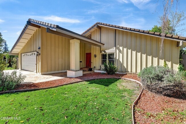 2923 E Sierra Dr in Thousand Oaks, CA - Building Photo - Building Photo