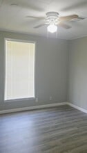 407 E Homan Ave in Baytown, TX - Building Photo - Building Photo